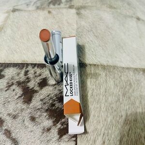 💋 MAC ✨Indulgent✨ Locked Kiss 24-Hour Lipstick BRAND NEW